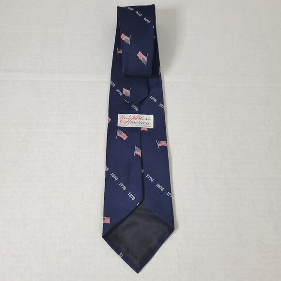 God Bless America Bicentennial Tie - Picture 4 of 4